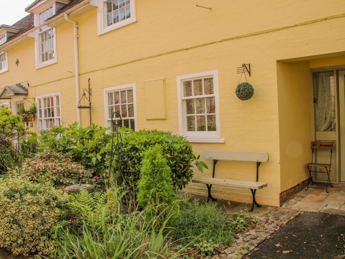 138C Old Star & Garter Mews Apartment ลุดโลว์ ภายนอก รูปภาพ