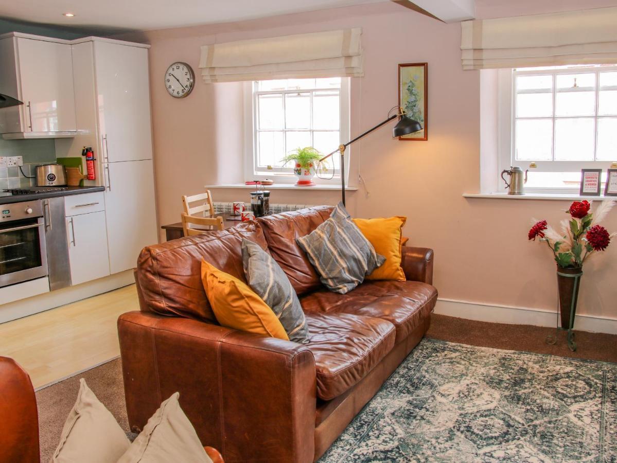 138C Old Star & Garter Mews Apartment ลุดโลว์ ภายนอก รูปภาพ