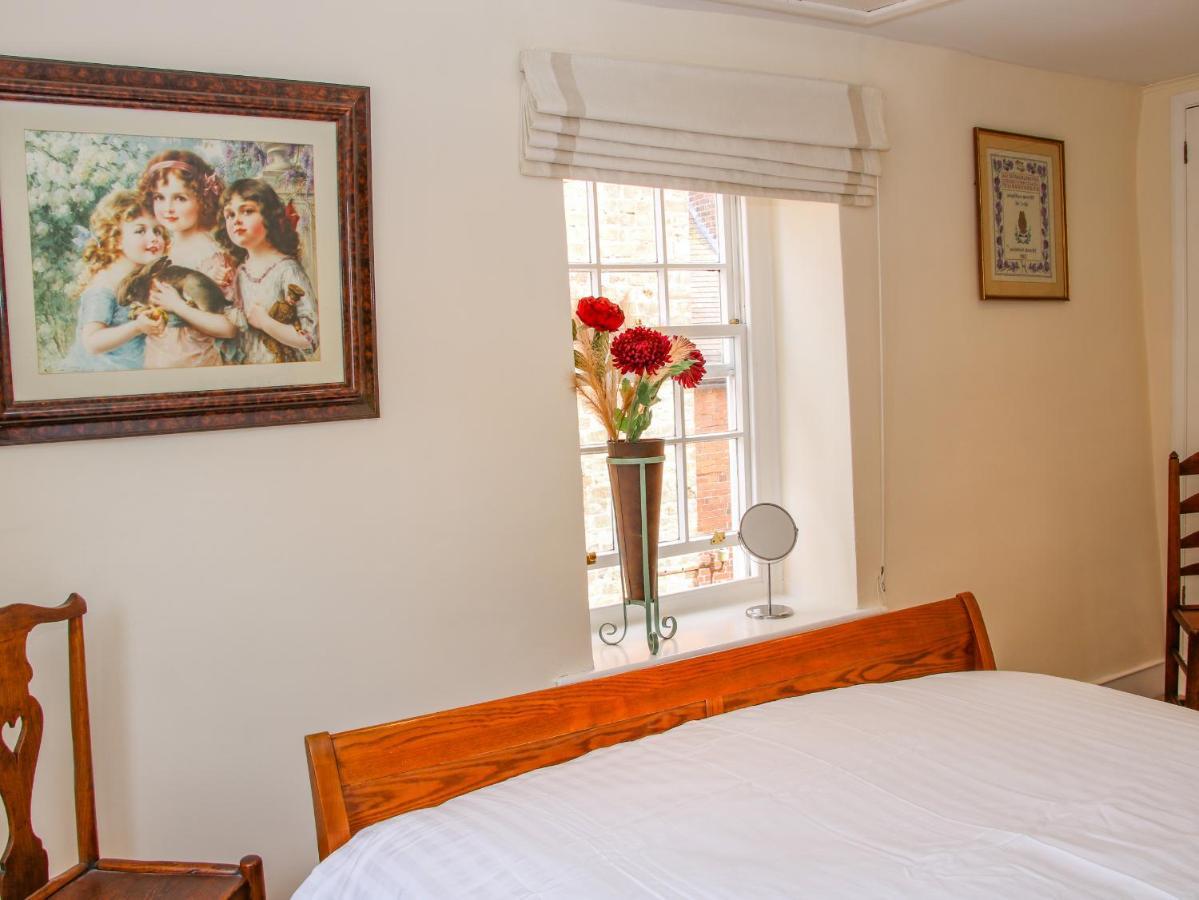 138C Old Star & Garter Mews Apartment ลุดโลว์ ภายนอก รูปภาพ